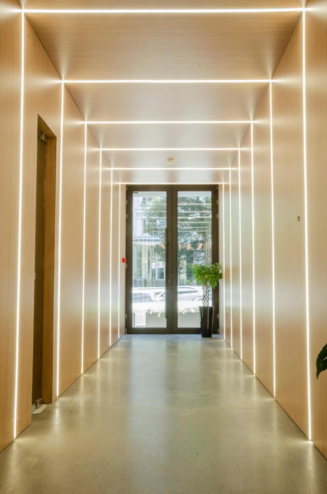 4 G. Tsereteli Residential Building